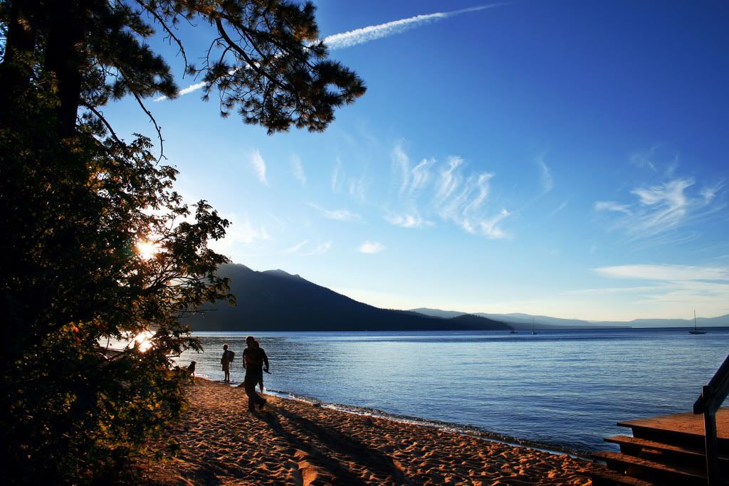 IMAGE: http://img.photobucket.com/albums/v82/Atrius/Tahoesundown2.jpg