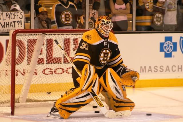 IMAGE: http://img.photobucket.com/albums/v85/JayMJ99/bruinshabs/IMG_0830.jpg