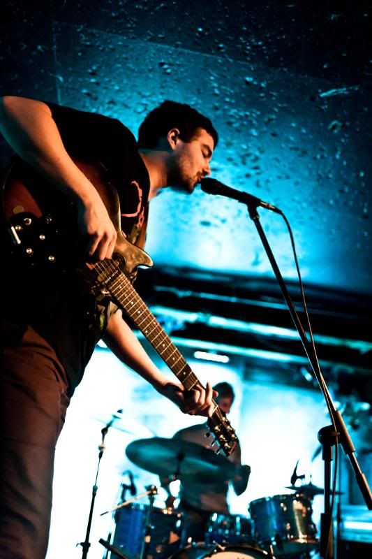 IMAGE: http://img.photobucket.com/albums/v89/Mooney/1.jpg