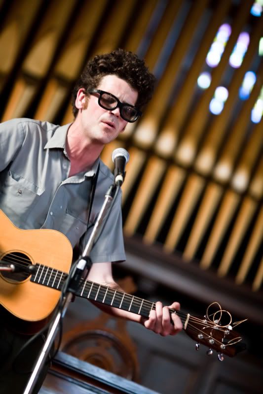 IMAGE: http://img.photobucket.com/albums/v89/Mooney/SappyFest%202010/IMG_2118.jpg