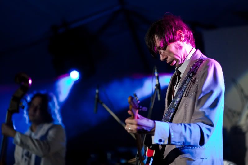 IMAGE: http://img.photobucket.com/albums/v89/Mooney/SappyFest%202010/IMG_2654.jpg