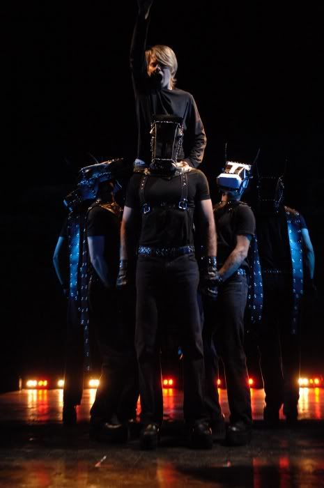 re: Will he do the nude scene?!?