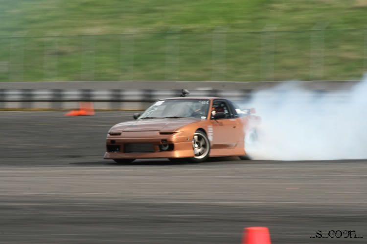 IMAGE: http://img.photobucket.com/albums/v90/da6racer/IMG_6193copy.jpg