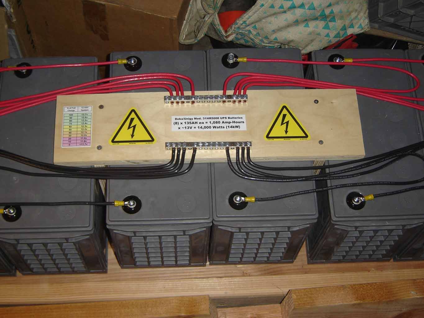 battery%20array%20keepalive%20wiring%20busses%20091120_zps9fuce2uy.jpg
