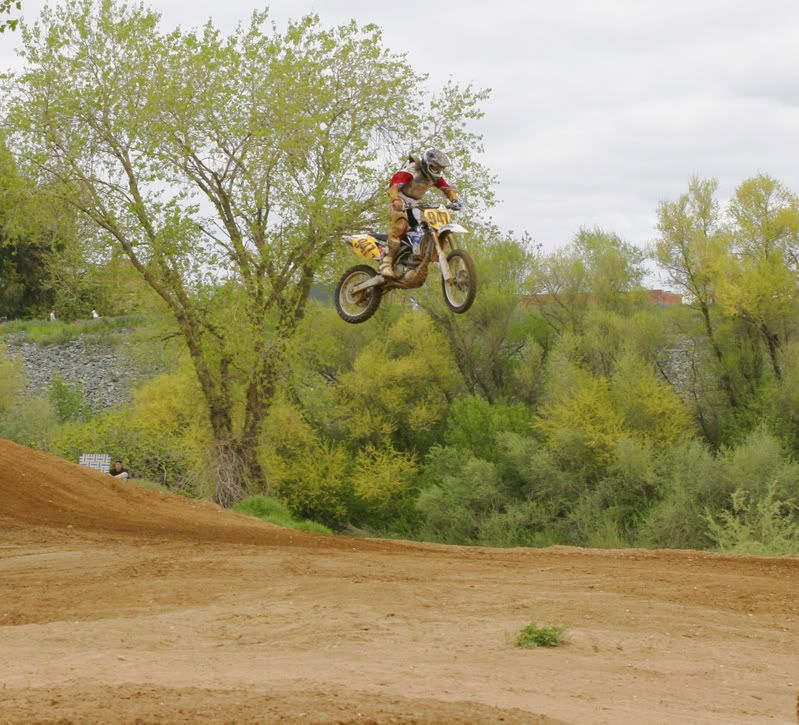 IMAGE: http://img.photobucket.com/albums/v96/terryg/dirt/dirt1.jpg