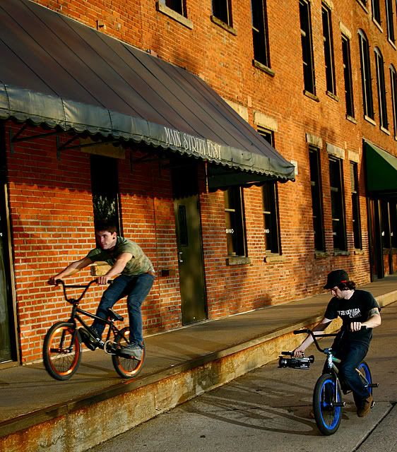 IMAGE: http://img.photobucket.com/albums/v98/jaydmcrx/IMG_9556.jpg