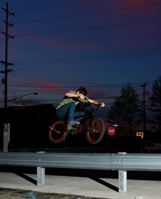 IMAGE: http://img.photobucket.com/albums/v98/jaydmcrx/IMG_9604.jpg