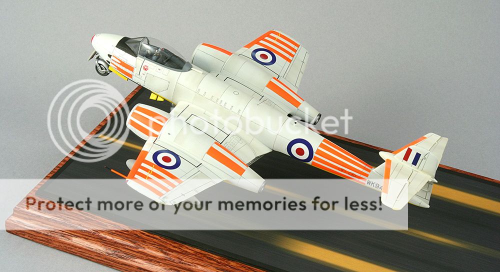 Xtrakit 1/72 Meteor F.8 target tug 045_Meteor_zps304dbc91