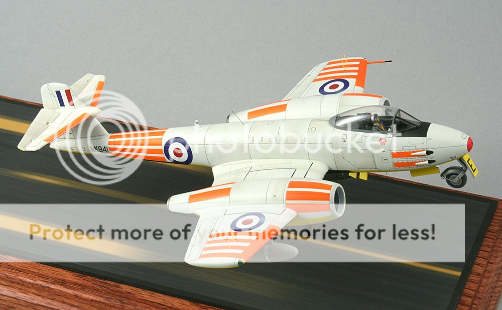 Xtrakit 1/72 Meteor F.8 target tug 050_Meteor_zpsaa9f4878