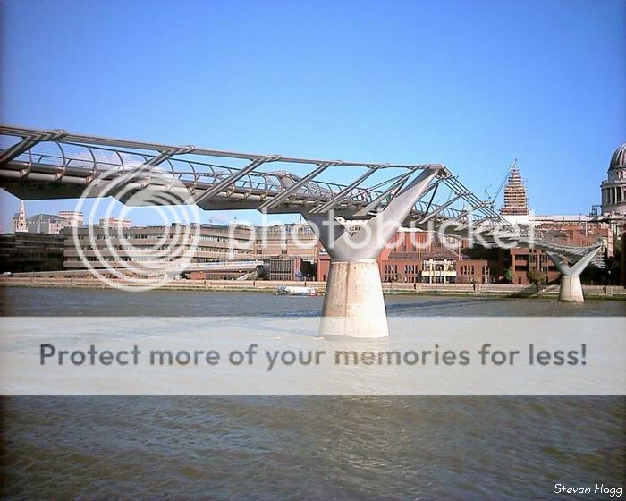    Millenium_Bridge