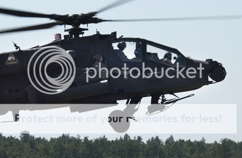 Hélicoptères de combats Army.mil20070828141633