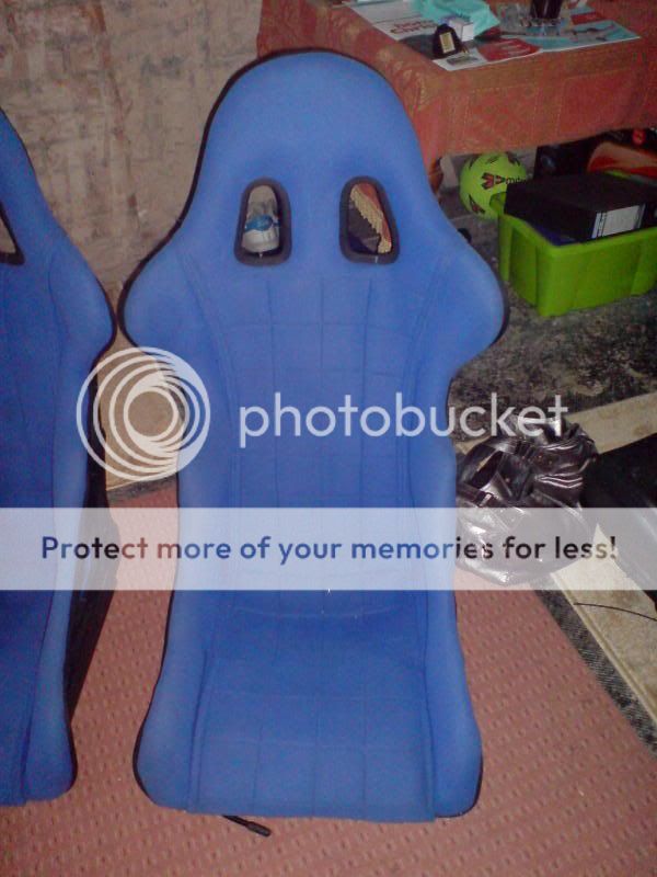 Bucket Seats (blue) DSC00228