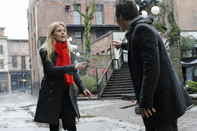 Episode 2.14, Manhattan photo 5_OUAT-34482510-1000-667_zps72296b8b.jpg