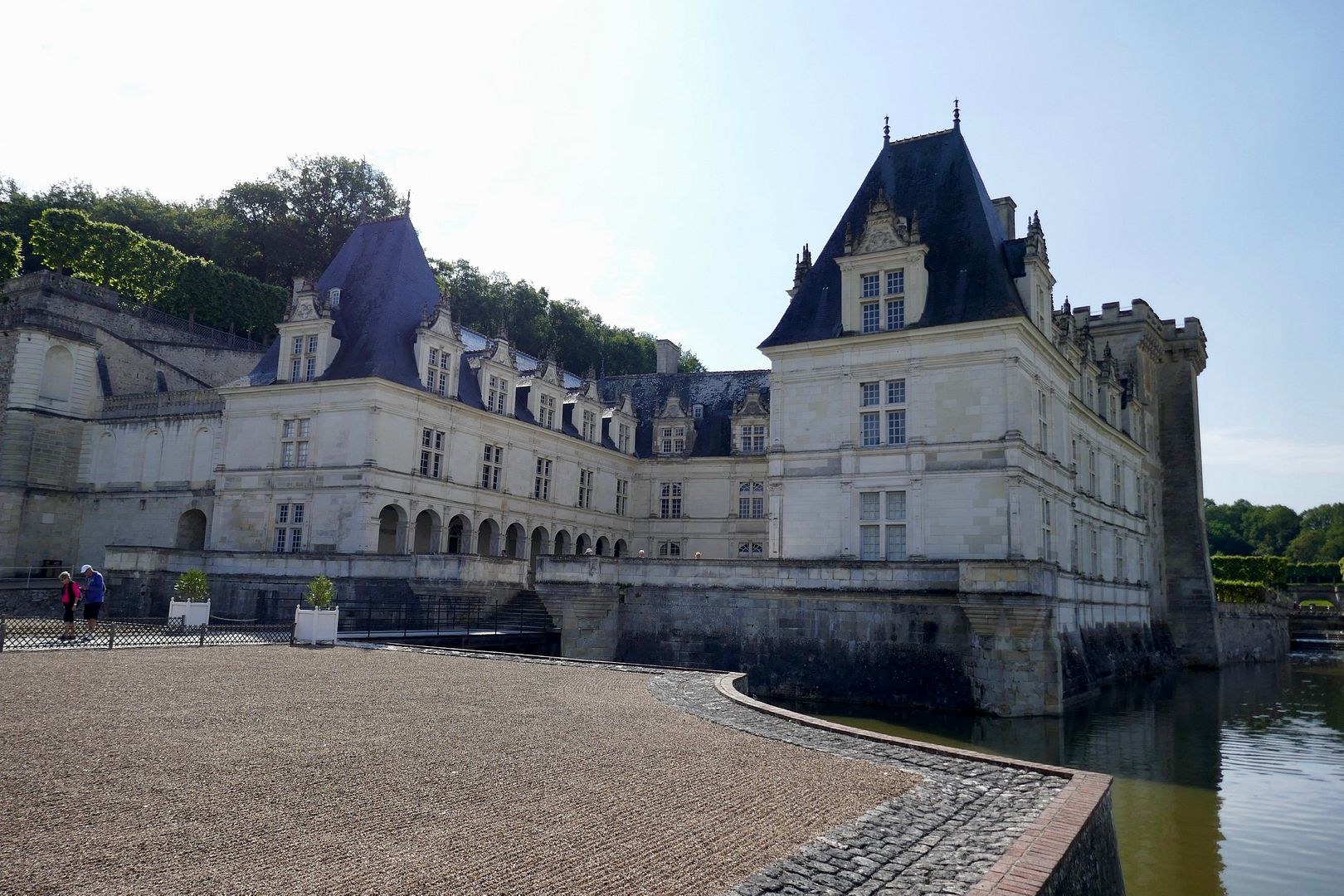 Villandry von vorne photo 81EE4F6F-61EF-4F65-8001-98C0E1C508B1_zpsnhuk5rle.jpeg