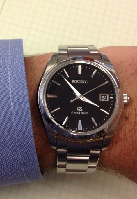 Grand Seiko quartz (37mm). How does it wear? (wrist shots optional!) |  WatchUSeek Watch Forums