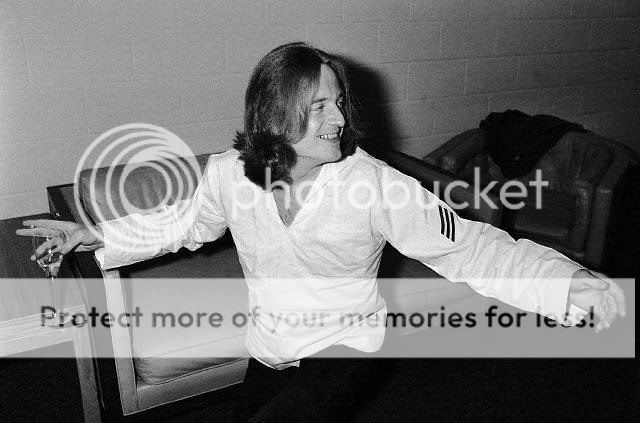 Pontiac, MI - Pontiac Silverdome April 30, 1977 - Photos - Led Zeppelin ...