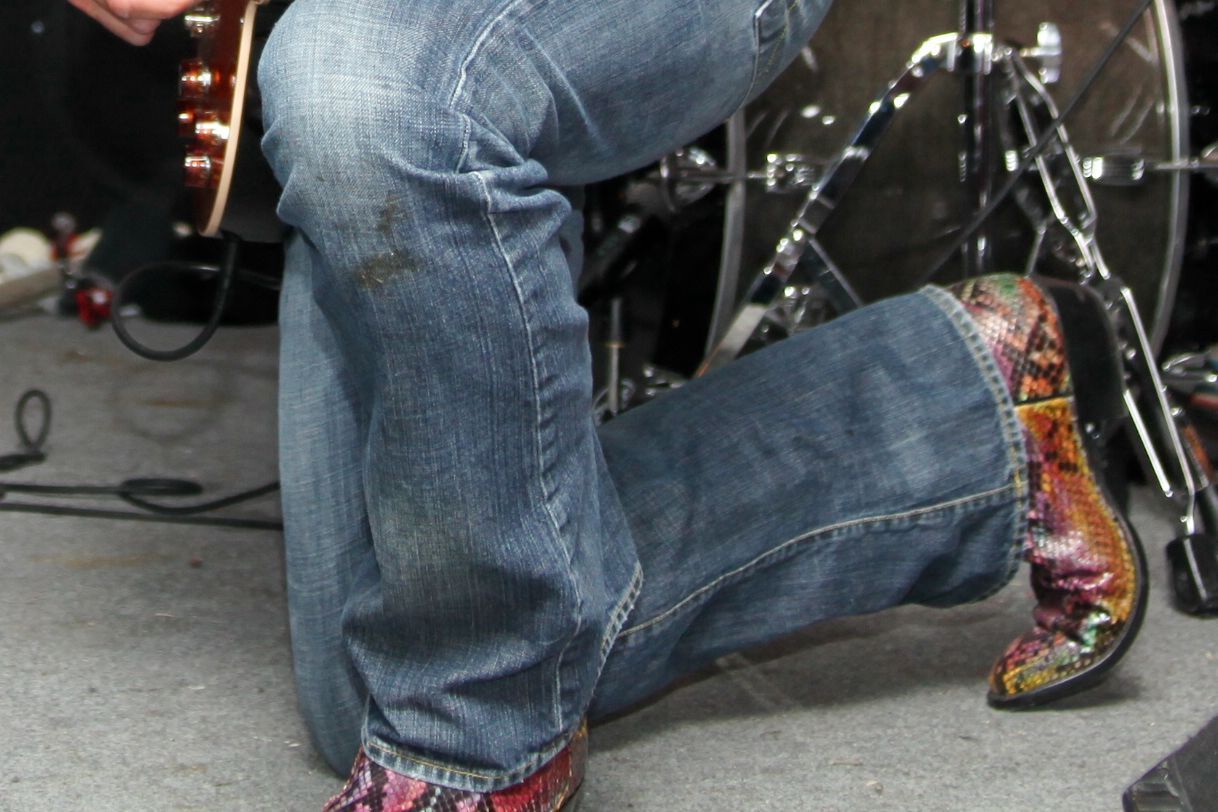 rainbowbootscrouch.jpg