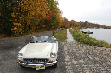 mgb-cran-lake-fall-08.jpg