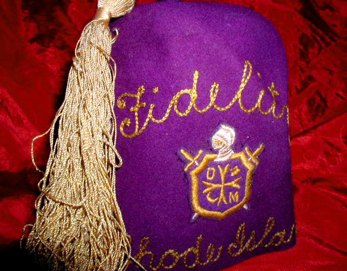 HISTORIC Old Masonic DEMOLAY KNIGHTS Crest! CLASSIC FEZ Rare CLASSIC ...