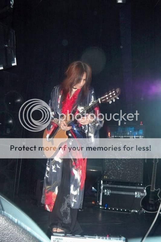 [SUGIZO] [Live] Sugizo de gira con Juno Reactor por europa (diciembre 09) 101_0301