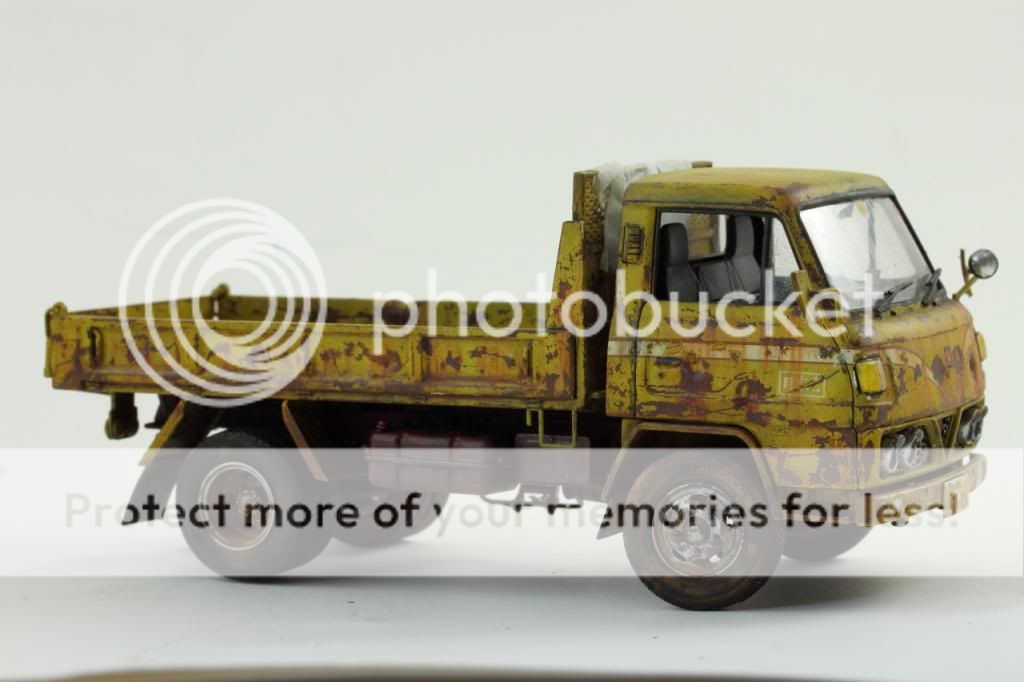 Extreme weathering - Forklift and Tipper Truck - Page 2 2012-09-020012