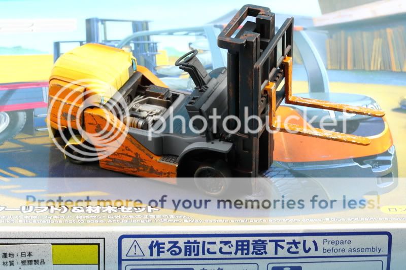 Extreme weathering - Forklift and Tipper Truck February2012_12_018