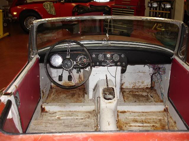 65midgetinterior.jpg