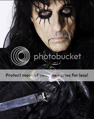 Alice Cooper & Throwing Knives 374052-alice-cooper-1