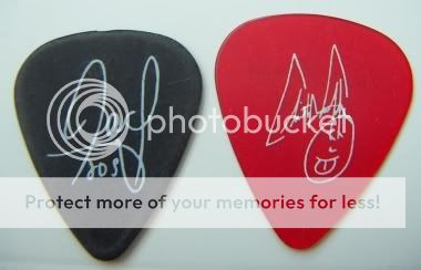 Signature Guitar Picks... Savatage_tso_back