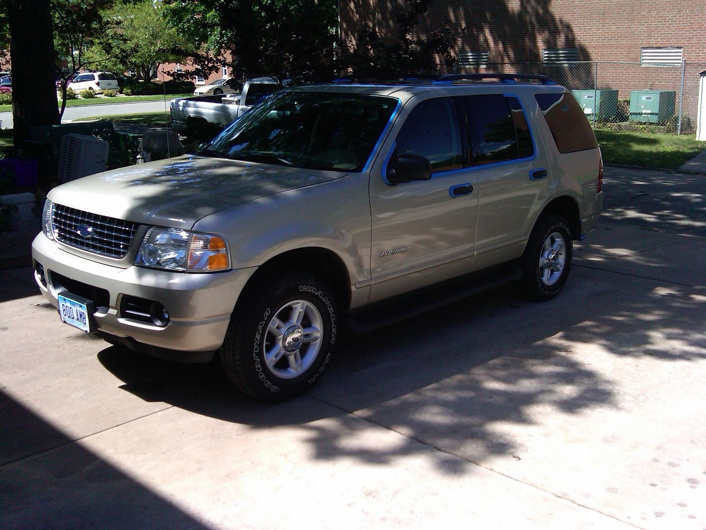 2004 Ford explorer custom #4