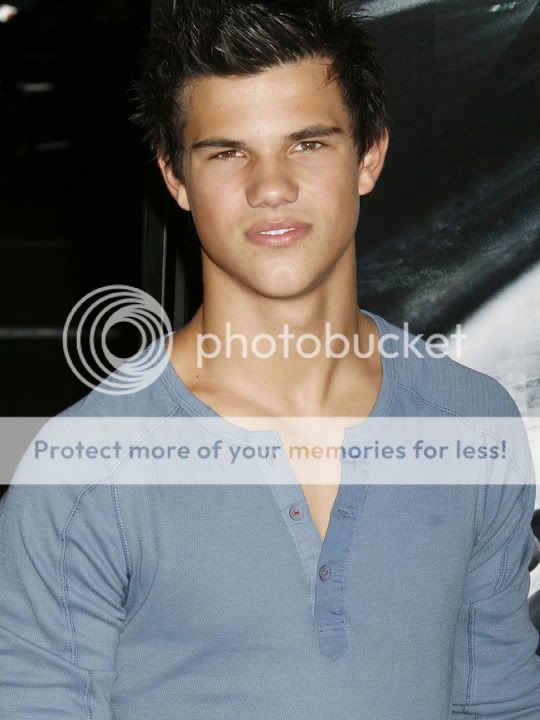 Christopher's Character Taylor-lautner-3