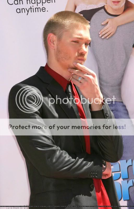 The official Chad Michael Murray photo thread - Page 2 6y