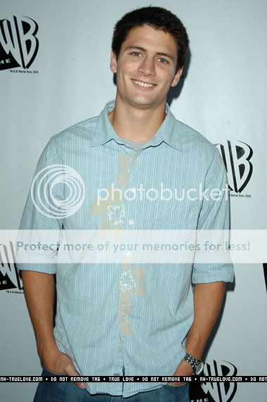 The offical James Lafferty photo thread Ss5