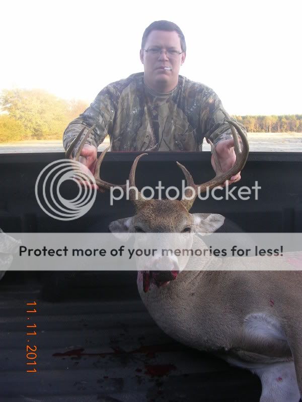 Buck down in East Texas !! SkeeterFarm-huntingpics002