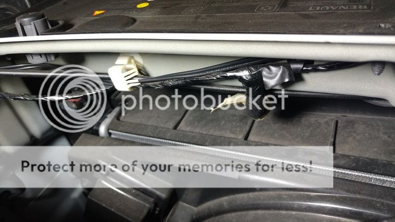 TUTORIAL - Ligando as lampadas "pingo" no Sandero RS 09