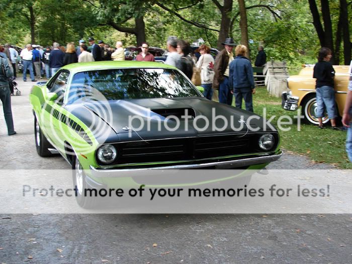 Photos expositions voitures anciennes, désoler 56K 04