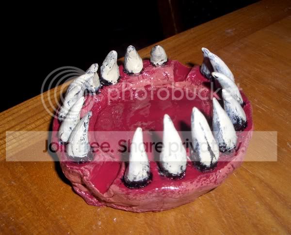 http://img.photobucket.com/albums/v238/sido59/cendardents.jpg