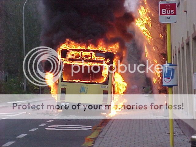 19/11/2002 : Incendie d'un bus à Uccle + photos 191102