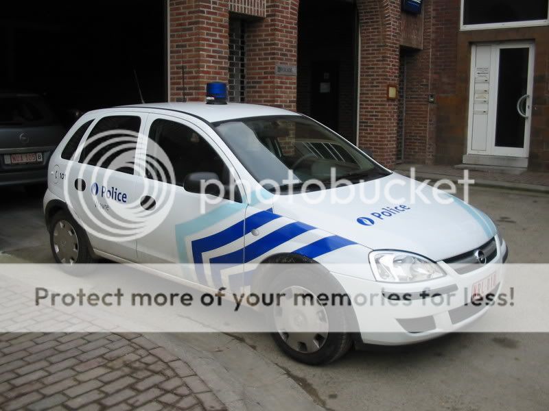 Police locale de Wavre : Nouveaux véhicules : opel Corsa IMG_3386
