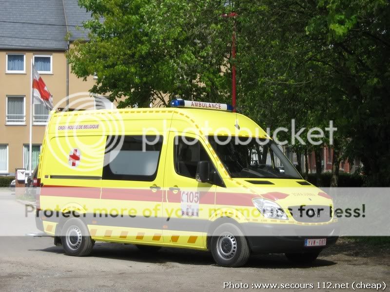 Croix Rouge : Nouvelle Mercedes Sprinter médicalisée à Ottignies IMG_2140