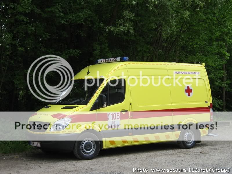 Croix Rouge : Nouvelle Mercedes Sprinter médicalisée à Ottignies IMG_2307