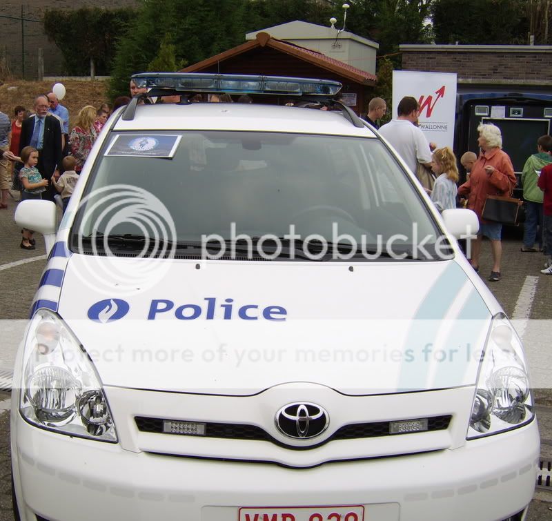 les 2 nouveaux vehicules de la police de mouscron Newvehiculedepolice