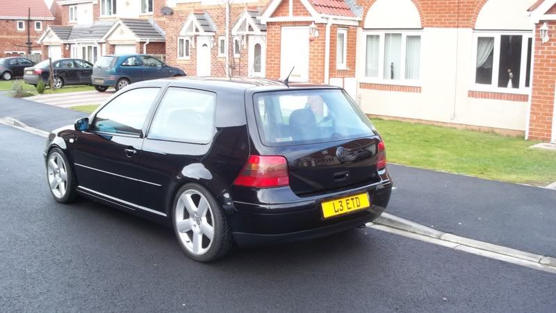 My MK4 Story - new wheels - weve gone wiiiiiddddddeeeee baby 100_0100