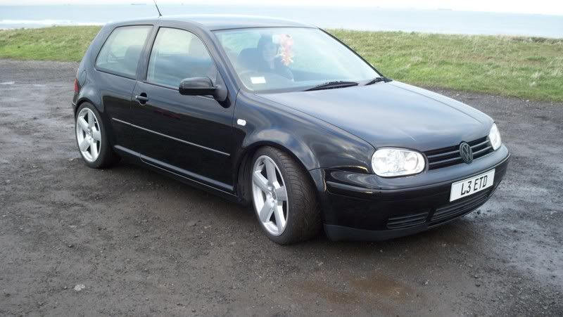 My MK4 Story - new wheels - weve gone wiiiiiddddddeeeee baby 100_0120