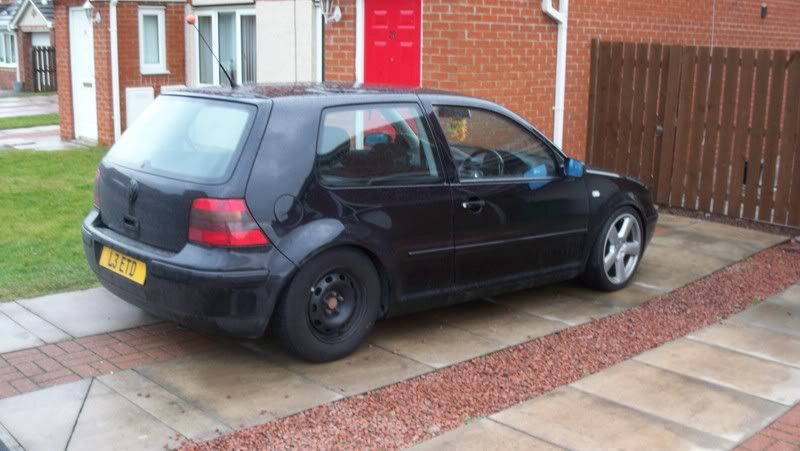 My MK4 Story - new wheels - weve gone wiiiiiddddddeeeee baby 100_0122