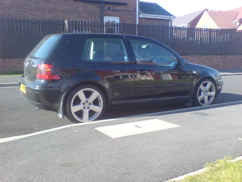 My MK4 Story - new wheels - weve gone wiiiiiddddddeeeee baby DSC00669