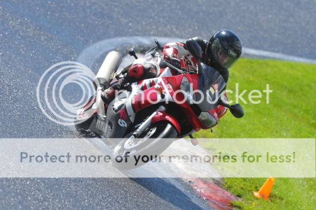 a few pics from cadwell park 040712_1850_cadwell_park