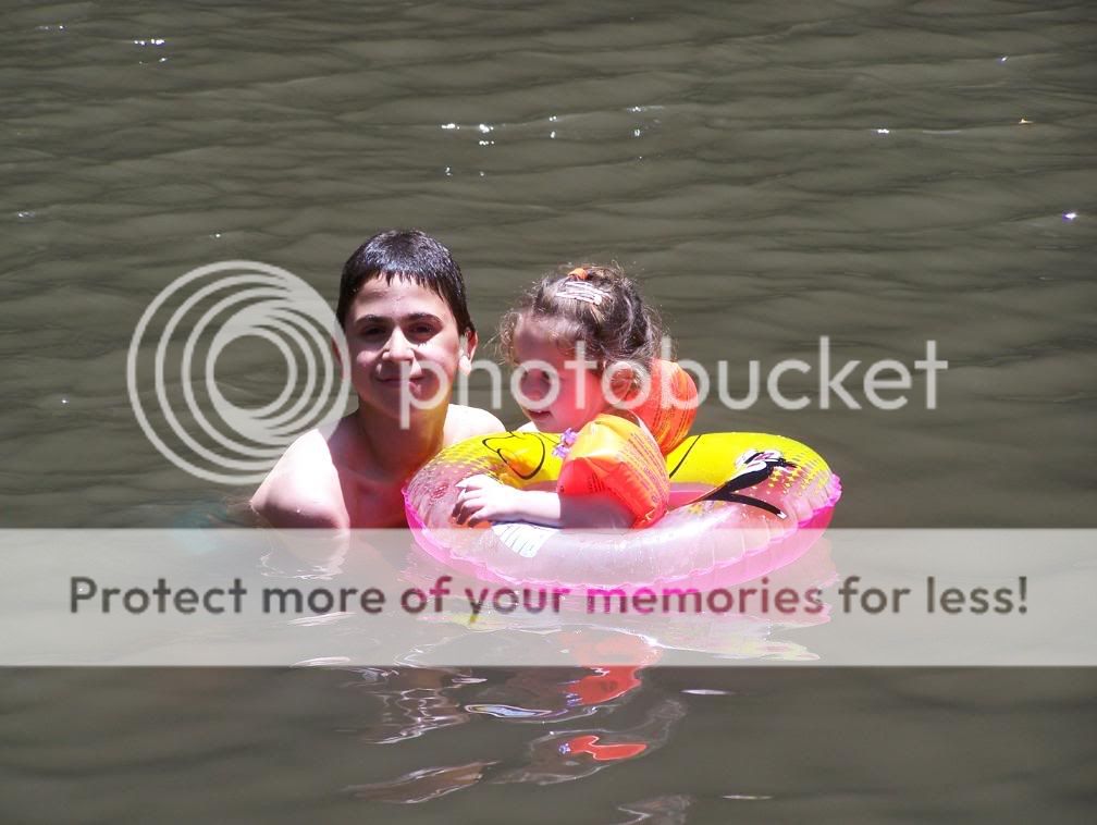 Photobucket - Video and Image Hosting