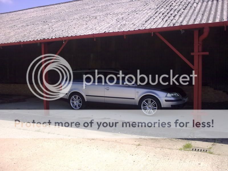 Project Varient - Silver Passat Wagon 31052009068