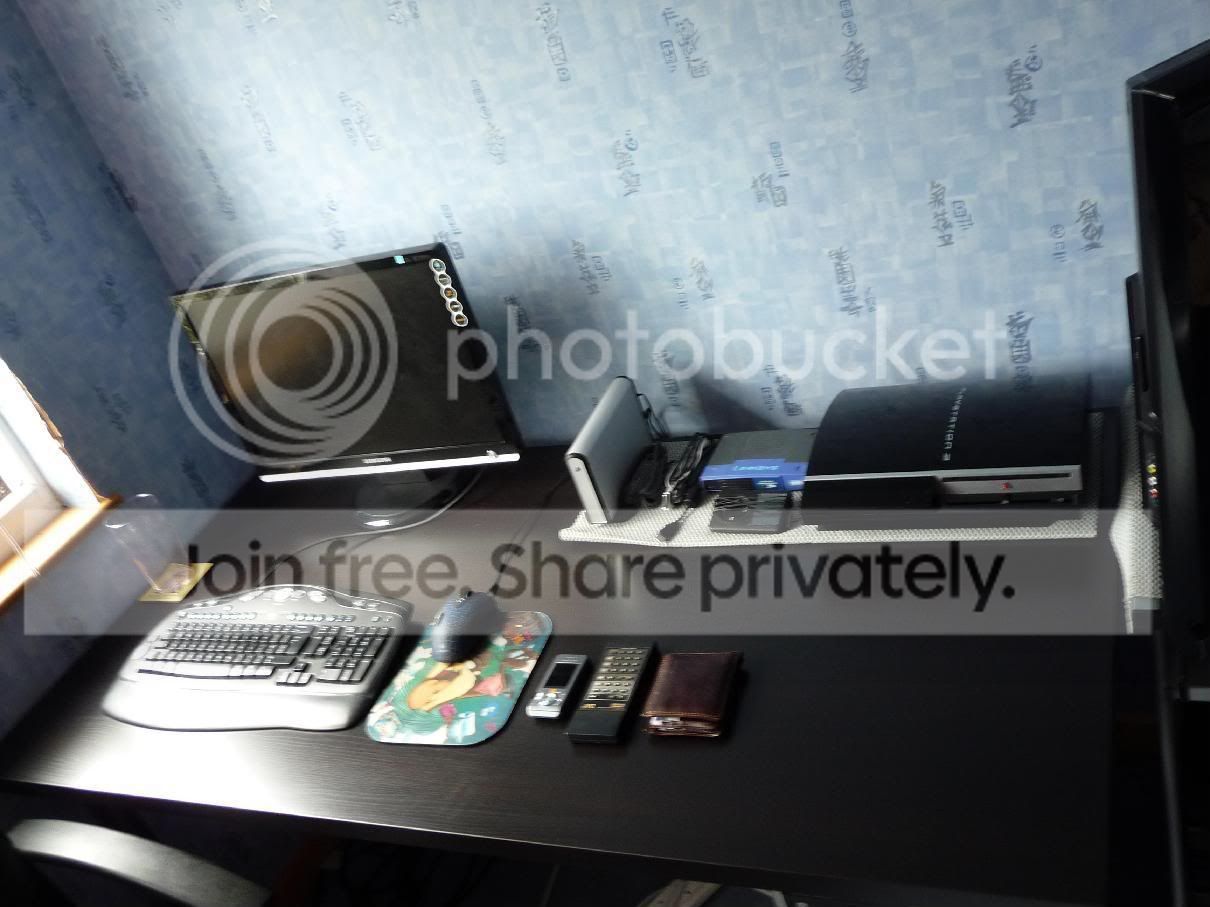 desk-june09-1.jpg